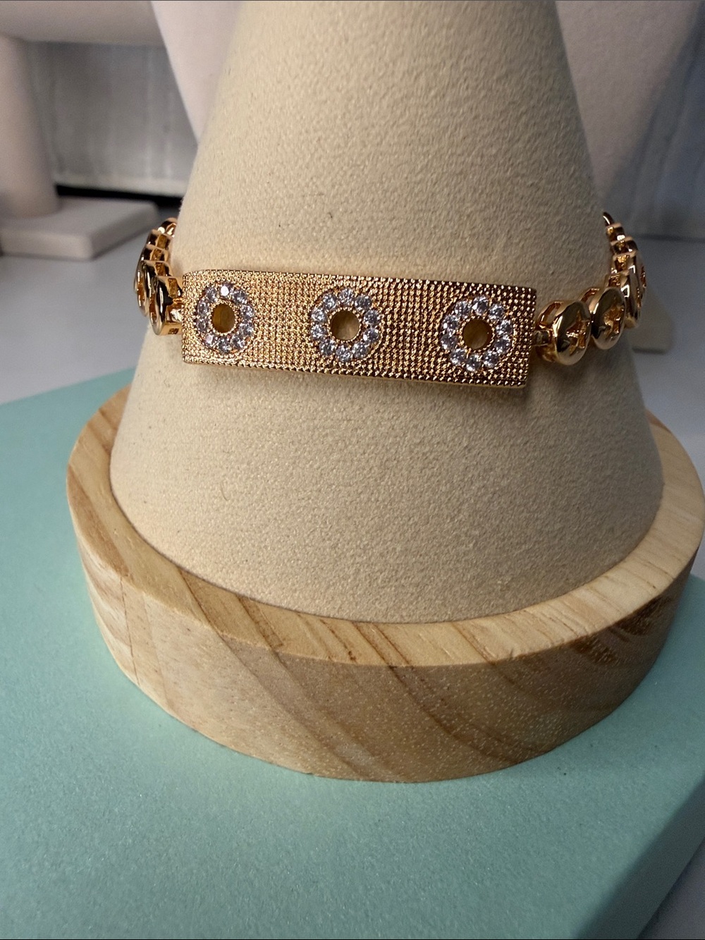 Rose Gold Women’s Bracelet with Crystal Accents